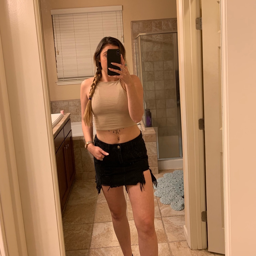 FOREVER 21 BLACK DENIM SKIRT